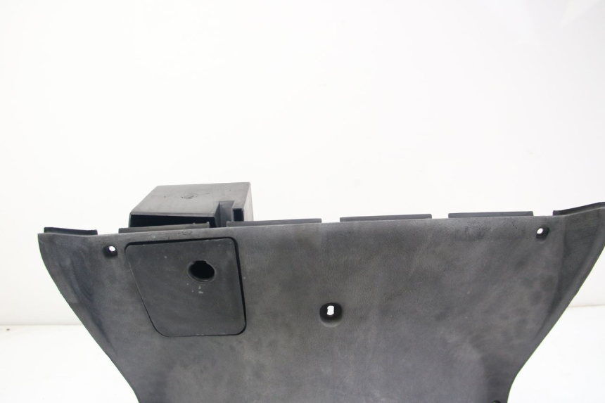 photo de PAINEL INTERIOR INFERIOR MBK SKYLINER 125 (1998 - 2001) - Zoom do estado de desgaste