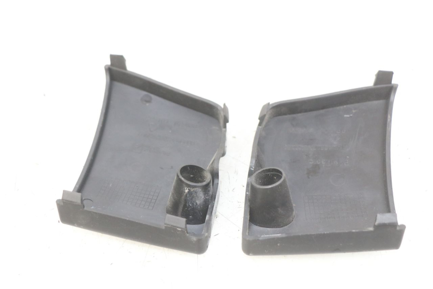 photo de PAINEL INTERIOR INFERIOR PIAGGIO VESPA PRIMAVERA 2T 50 (2013 - 2018) - Detalhe da peça