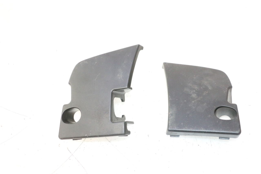 photo de PAINEL INTERIOR INFERIOR PIAGGIO VESPA PRIMAVERA 2T 50 (2013 - 2018) - Detalhe da peça