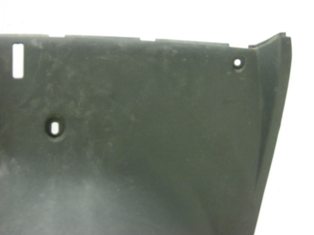 photo de PAINEL INTERIOR INFERIOR YAMAHA YP MAJESTY 125 (2002 - 2006) - Detalhe da peça