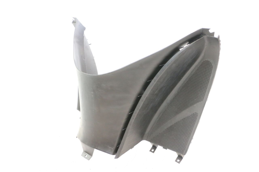 photo de PAINEL INTERIOR INFERIOR YAMAHA YP MAJESTY 125 (1998 - 2001) - Zoom do estado de desgaste