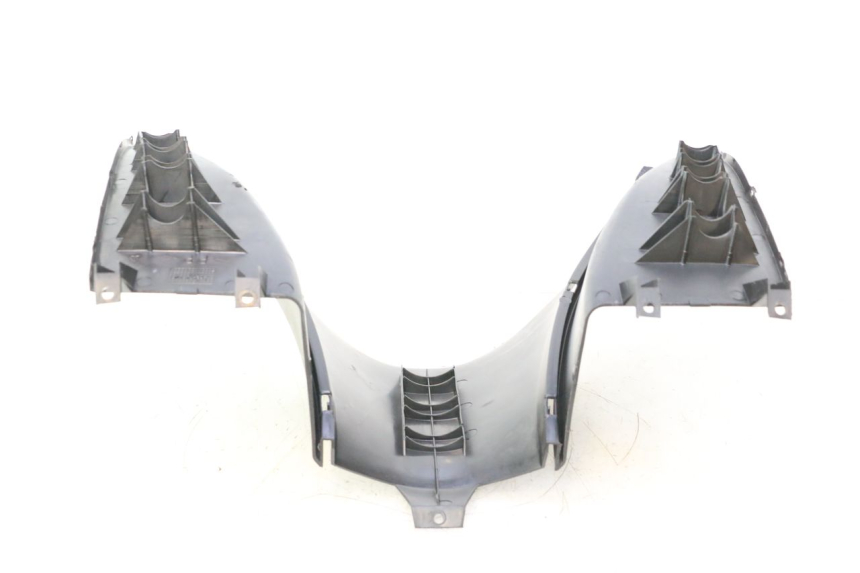 photo de PAINEL INTERIOR INFERIOR YAMAHA YP MAJESTY 125 (1998 - 2001) - Pontos de fixação