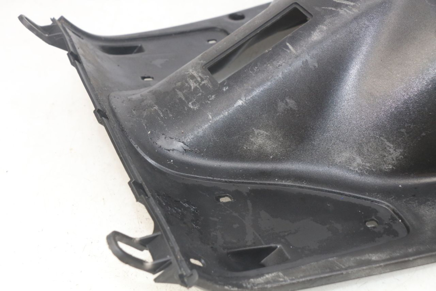photo de PAINEL INTERIOR SYM JET EURO X 2T 50 (2003 - 2007) - Pontos de fixação