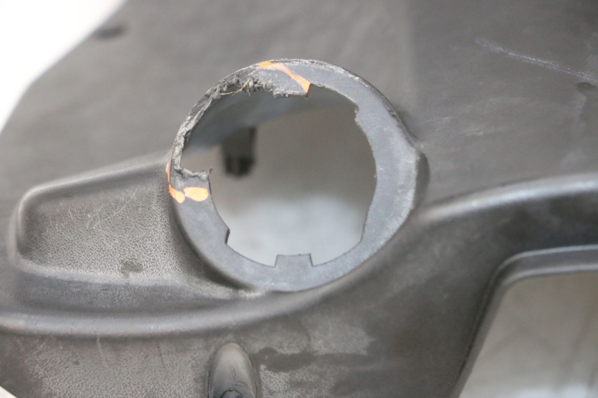 photo de PAINEL INTERIOR PEUGEOT KISBEE 4T 50 (2010 - 2017) - Pontos de fixação