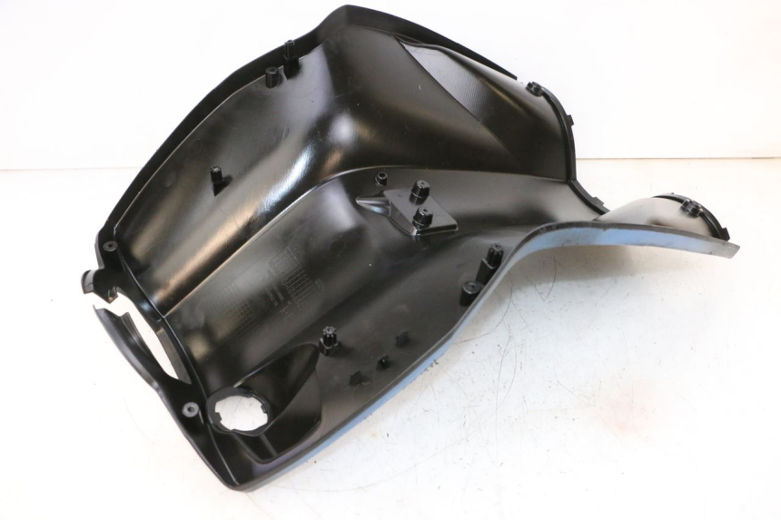 photo de PAINEL INTERIOR PEUGEOT KISBEE 4T 50 (2010 - 2017) - Zoom do estado de desgaste