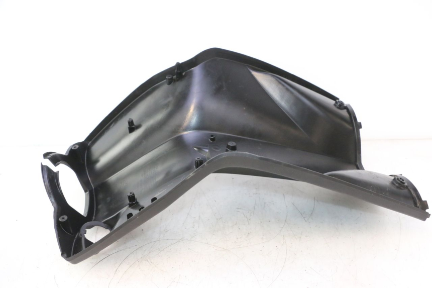 photo de AVENTAL INTERIOR PEUGEOT KISBEE 4T 50 (2023 - 2026) - Zoom do estado de desgaste