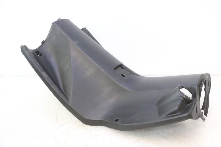 photo de AVENTAL INTERIOR PEUGEOT KISBEE 4T 50 (2023 - 2026) - Marcações e referências