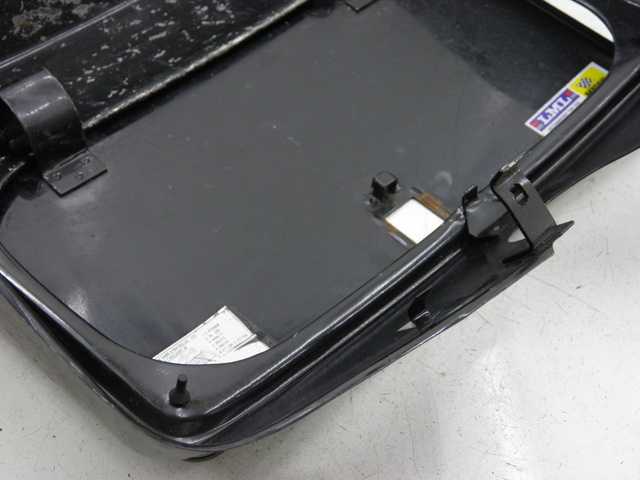 photo de PAINEL INTERIOR LML DLX 2T 125 (2008) - Pontos de fixação