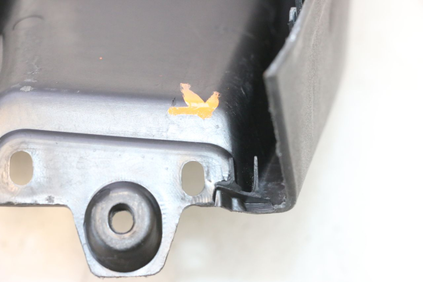 photo de PAINEL INTERIOR PIAGGIO MP3 RL 250 (2006 - 2010) - Zoom do estado de desgaste