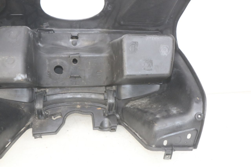 photo de PAINEL INTERIOR SELECT UP OCTALIS 125 (2007 - 2012) - Pontos de fixação