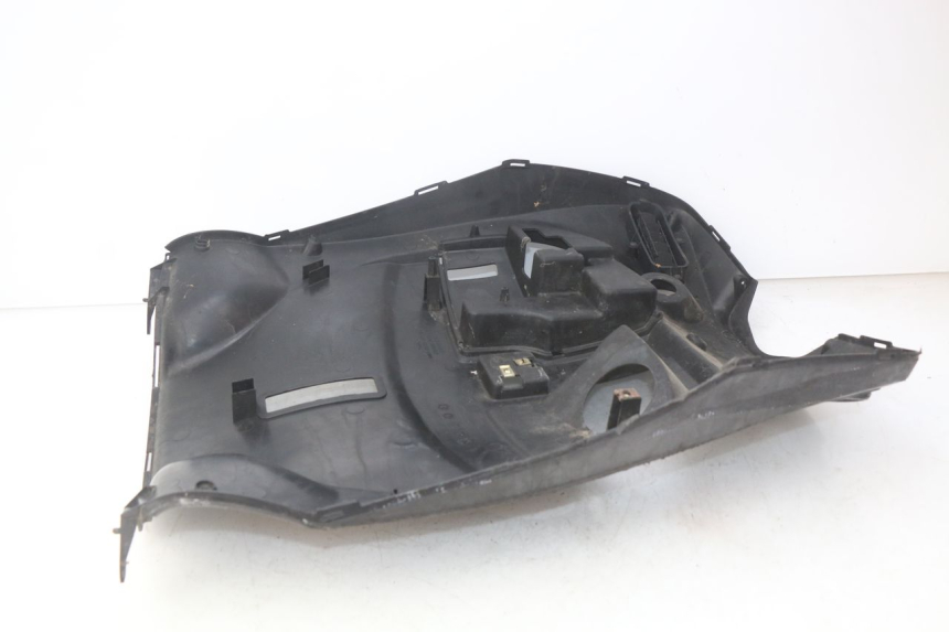 photo de PAINEL INTERIOR KYMCO PEOPLE 250 (2004 - 2008) - Detalhes característicos