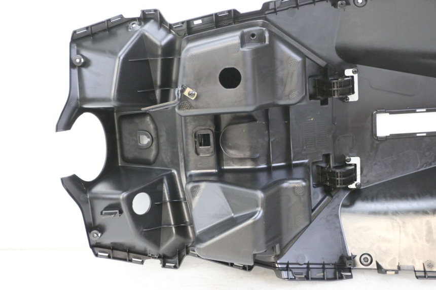 photo de PAINEL INTERIOR PEUGEOT TWEET 4T 50 (2023 - 2025) - Pontos de fixação