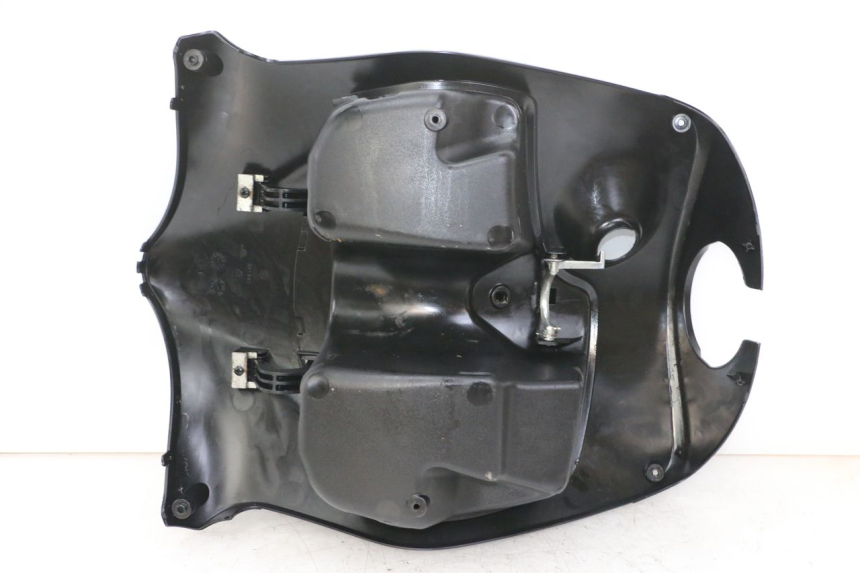 photo de PAINEL INTERIOR PIAGGIO FLY 2T 50 (2004 - 2017) - Zoom do estado de desgaste