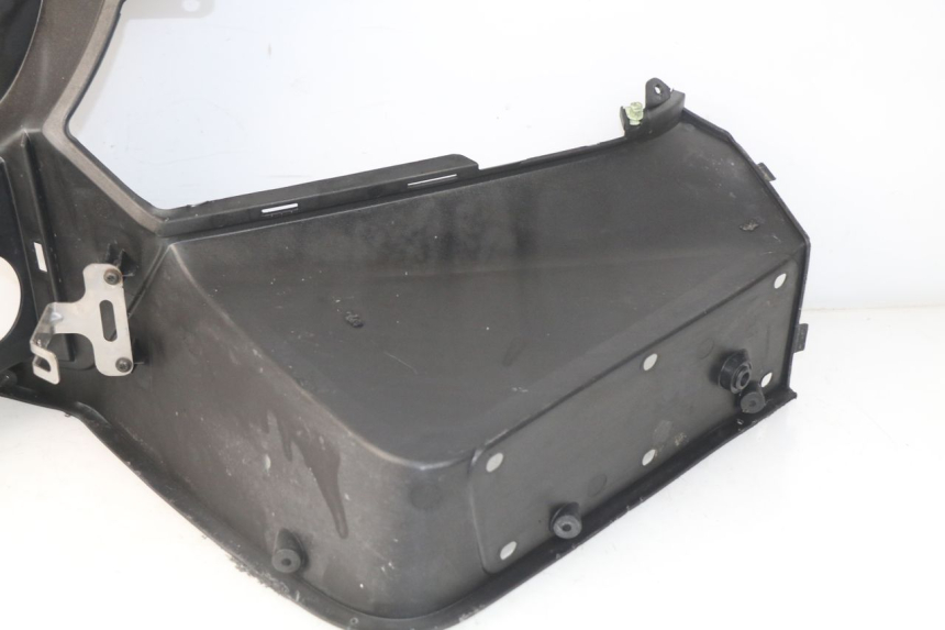 photo de PAINEL INTERIOR PEUGEOT SATELIS 500 (2007 - 2013) - Detalhes característicos
