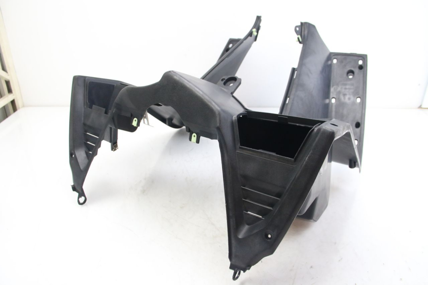 photo de PAINEL INTERIOR PEUGEOT SATELIS 125 (2006 - 2009) - Detalhe da peça