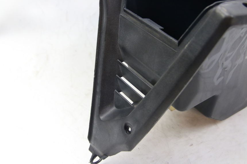 photo de PAINEL INTERIOR PEUGEOT SATELIS 125 (2006 - 2009) - Vista de perto