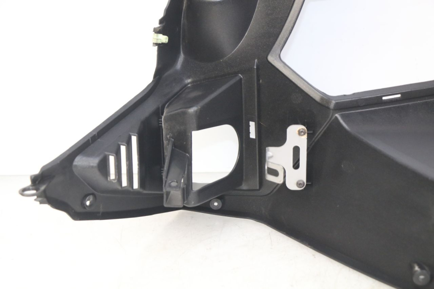 photo de PAINEL INTERIOR PEUGEOT SATELIS 125 (2010 - 2012) - Outro ângulo de visão