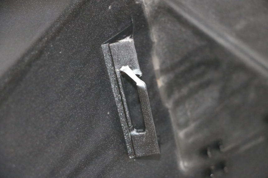 photo de PAINEL INTERIOR PEUGEOT SATELIS 125 (2010 - 2012) - Detalhes característicos