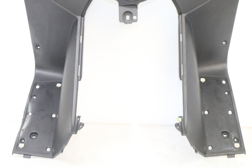 photo de PAINEL INTERIOR PEUGEOT SATELIS 125 (2013 - 2018) - Zoom do estado de desgaste