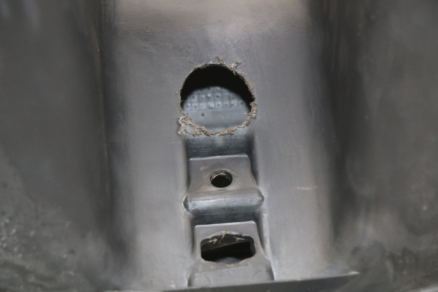 photo de PAINEL INTERIOR HONDA SJ BALI 50 (1996 - 1999) - Zoom do estado de desgaste