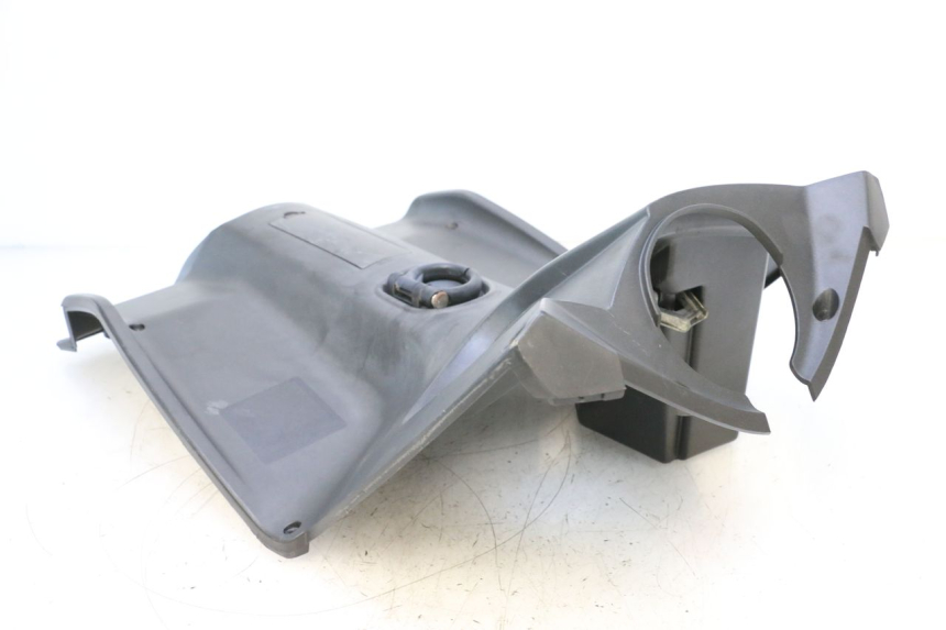 photo de PAINEL INTERIOR APRILIA SR MOTARD 50 (2012 - 2018) - Zoom do estado de desgaste