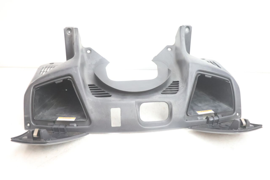 photo de PAINEL INTERIOR SUPERIOR SUZUKI BURGMAN EXECUTIVE ABS 650 (2006 - 2012) - Zoom do estado de desgaste
