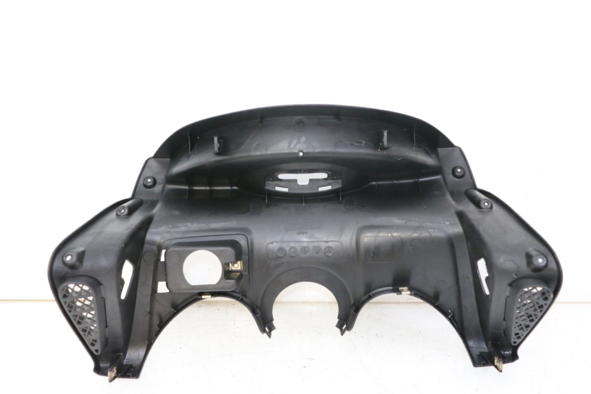 photo de PAINEL INTERIOR SUPERIOR KYMCO GRAND DINK 125 (2008 - 2014) - Zoom do estado de desgaste