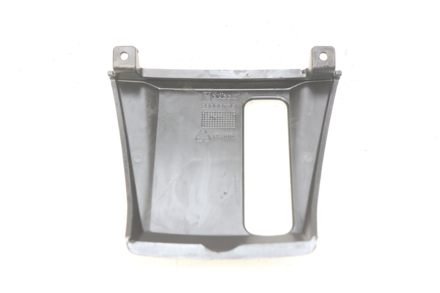 photo de PAINEL INTERIOR SUPERIOR PIAGGIO MP3 500 (2014 - 2017) - Detalhe da peça