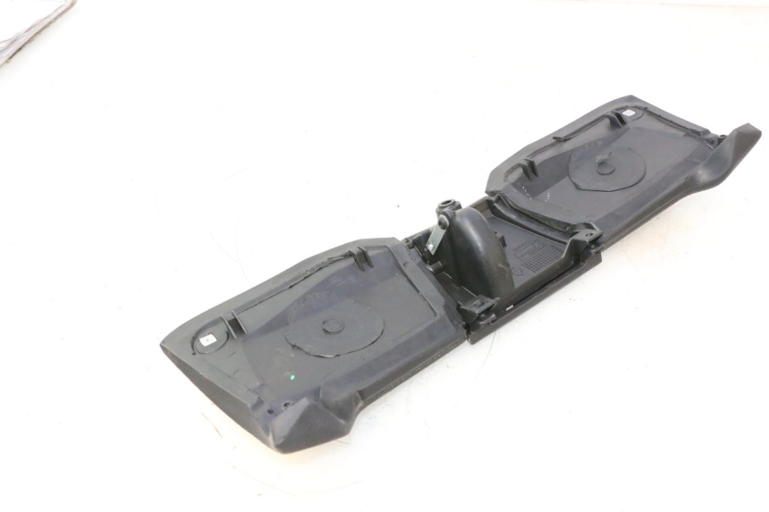 photo de PAINEL INTERIOR SUPERIOR PIAGGIO MP3 500 (2016 - 2018) - Ampliação técnica