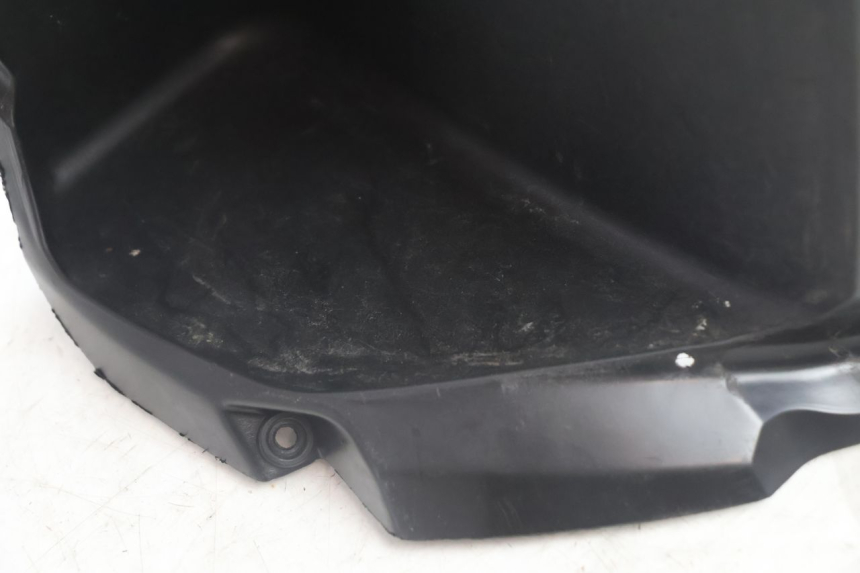 photo de PAINEL INTERIOR SUPERIOR JM MOTORS SANTANA EVO 50 (2024 - 2026) - Zoom do estado de desgaste