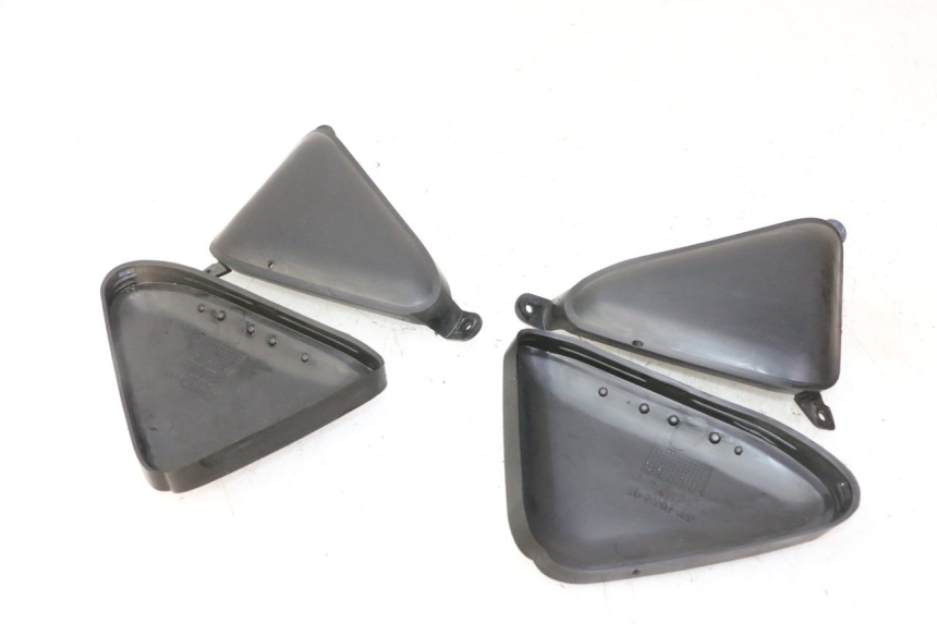 photo de PAINEL INTERIOR SUPERIOR YAMAHA X-MAX XMAX 125 (2010 - 2013) - Ampliação técnica
