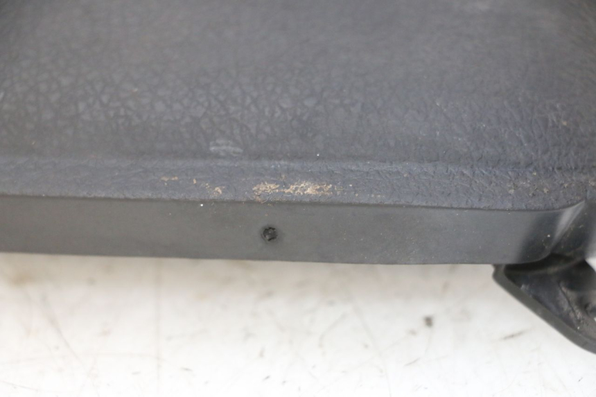 photo de PAINEL INTERIOR SUPERIOR YAMAHA X-MAX XMAX 125 (2010 - 2013) - Estado da superfície