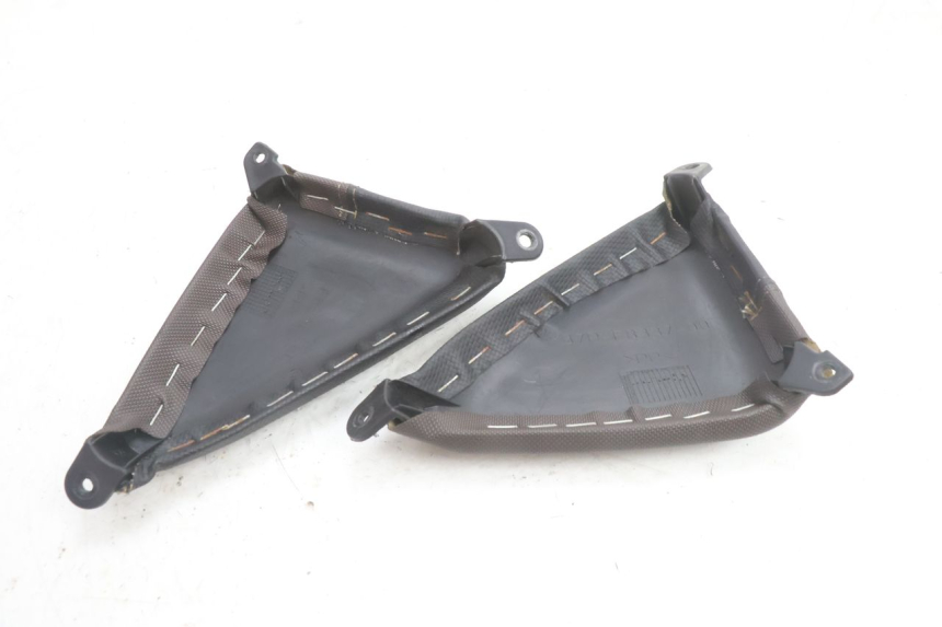 photo de PAINEL INTERIOR SUPERIOR YAMAHA X-MAX XMAX 125 (2010 - 2013) - Peça verificada