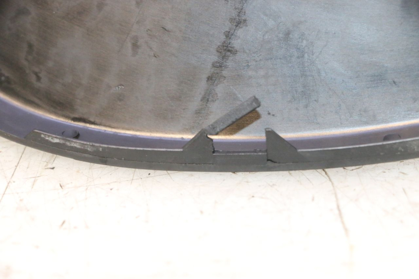 photo de PAINEL INTERIOR SUPERIOR YAMAHA YP MAJESTY 125 (2002 - 2006) - Estado da superfície