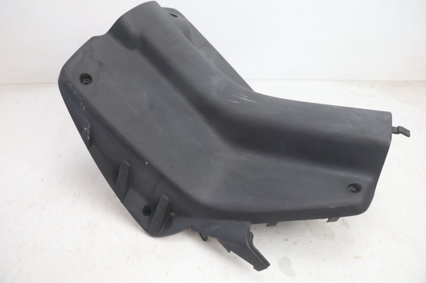 photo de AVENTAL INTERIOR PEUGEOT TREKKER 50 (1995 - 2004) - Zoom do estado de desgaste