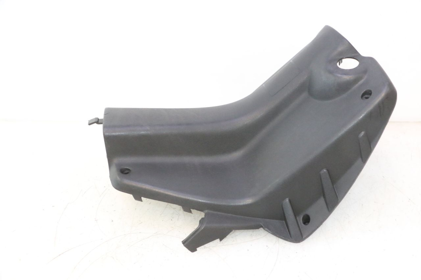 photo de AVENTAL INTERIOR PEUGEOT TREKKER 50 (1995 - 2004) - Detalhes característicos