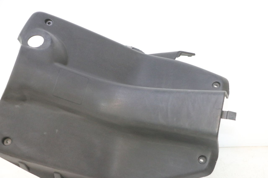 photo de AVENTAL INTERIOR PEUGEOT TREKKER 50 (1995 - 2004) - Vista de perto