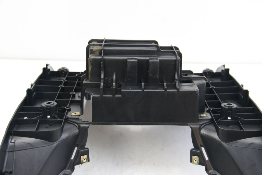 photo de PAINEL INTERIOR PEUGEOT TWEET 4T 50 (2010 - 2014) - Zoom do estado de desgaste