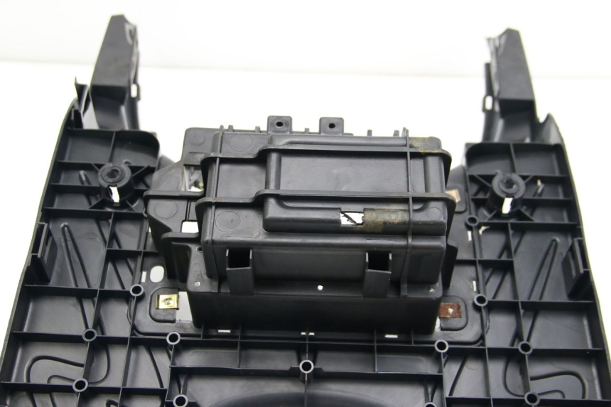 photo de PAINEL INTERIOR PEUGEOT TWEET 4T 50 (2010 - 2014) - Outro ângulo de visão