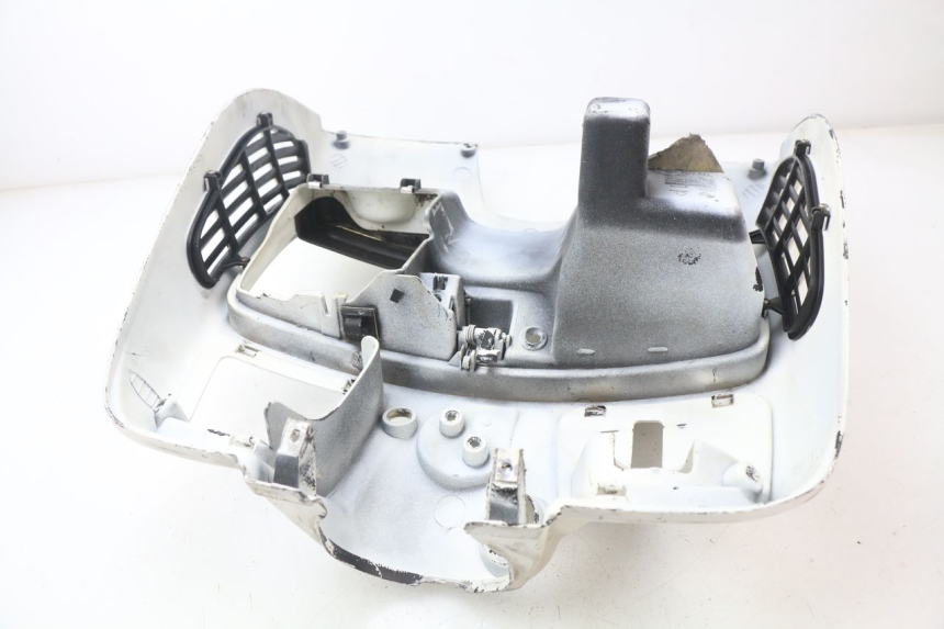 photo de PAINEL INTERIOR PIAGGIO VESPA GTS SUPER IE 125 (2009 - 2016) - Detalhe da peça