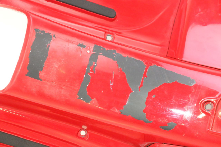 photo de PAINEL INTERIOR PIAGGIO VESPA S 2T 50 (2007 - 2014) - Zoom do estado de desgaste