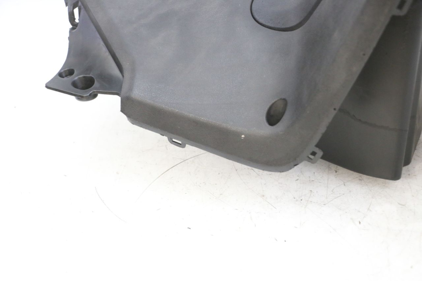 photo de PAINEL INTERIOR YAMAHA XMAX X-MAX 125 (2006 - 2009) - Detalhes característicos