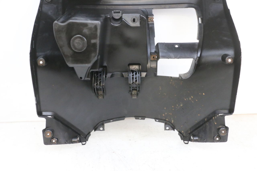photo de PAINEL INTERIOR YAMAHA XMAX X-MAX 125 (2006 - 2009) - Pontos de fixação