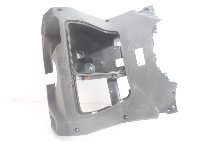 photo de PAINEL INTERIOR YAMAHA XMAX X-MAX 125 (2006 - 2009) - Pontos de fixação