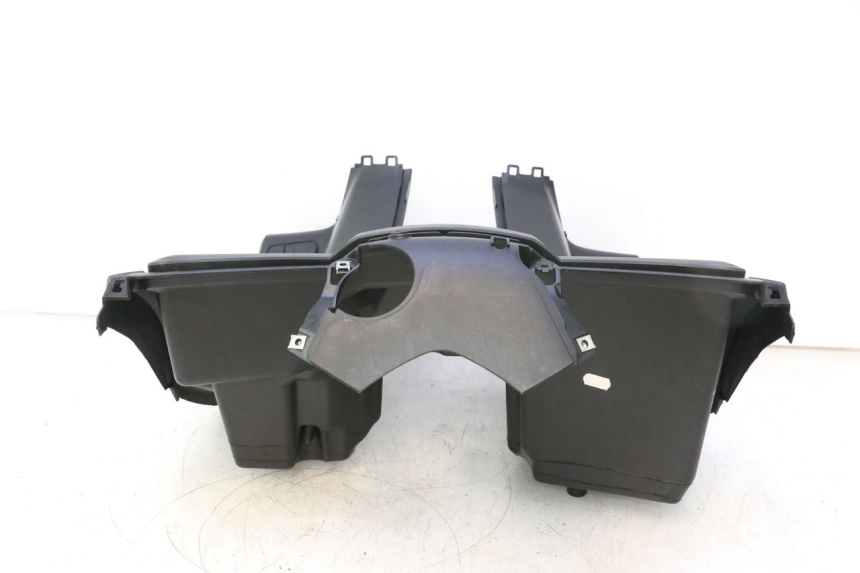photo de PAINEL INTERIOR YAMAHA X-MAX XMAX 125 (2010 - 2013) - Estado da superfície