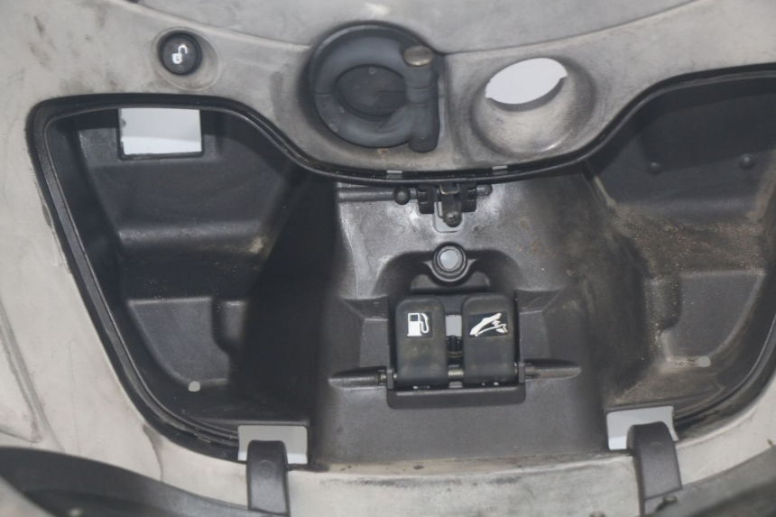 photo de PAINEL INTERIOR PIAGGIO X9 EVOLUTION 250 (2003 - 2007) - Imagem adicional