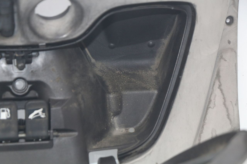 photo de PAINEL INTERIOR PIAGGIO X9 EVOLUTION 250 (2003 - 2007) - Inspeção visual
