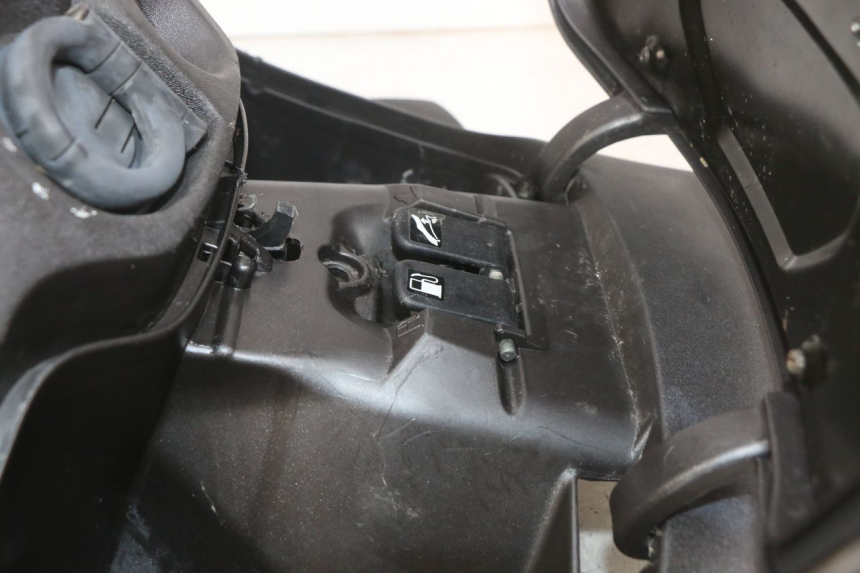 photo de PAINEL INTERIOR PIAGGIO X9 EVOLUTION 125 (2003 - 2007) - Vista do produto