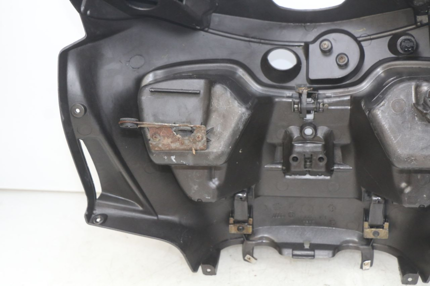photo de PAINEL INTERIOR PIAGGIO X9 EVOLUTION 125 (2003 - 2007) - Zoom do estado de desgaste