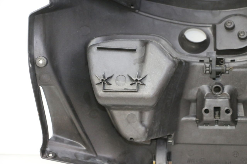 photo de PAINEL INTERIOR PIAGGIO X9 EVOLUTION 125 (2003 - 2007) - Detalhes característicos